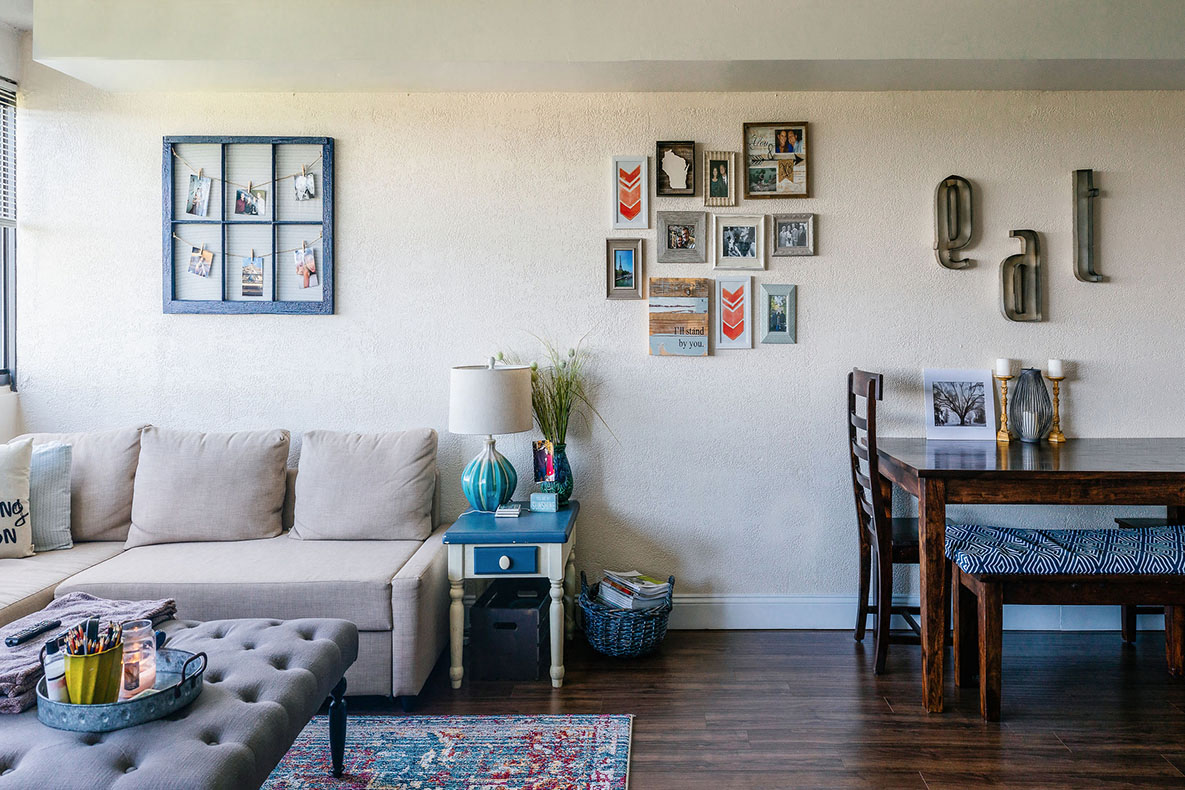 Living room at Walnut Towers at Frick Park apartments in Squirrel Hill, Pittsburgh PA, 15217