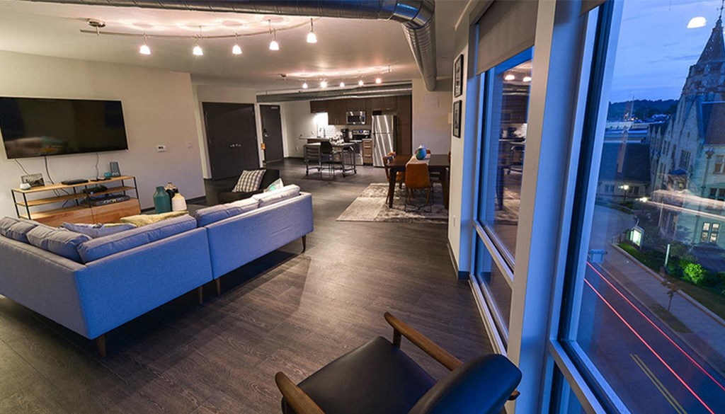 Penn 2 Bedroom Apartment at Walnut on Highland, Pittsburgh, PA