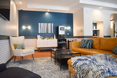 4175 Ivanhoe Drive Studio-3 Beds Apartment for Rent - Photo Gallery 3