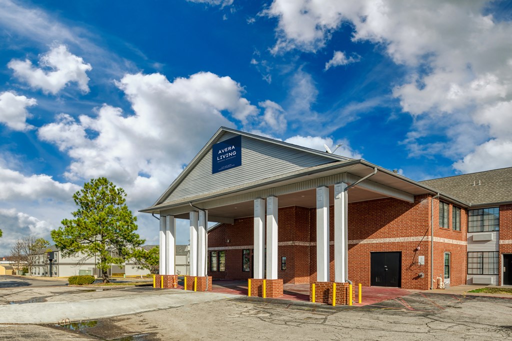 the building where the hotel is located