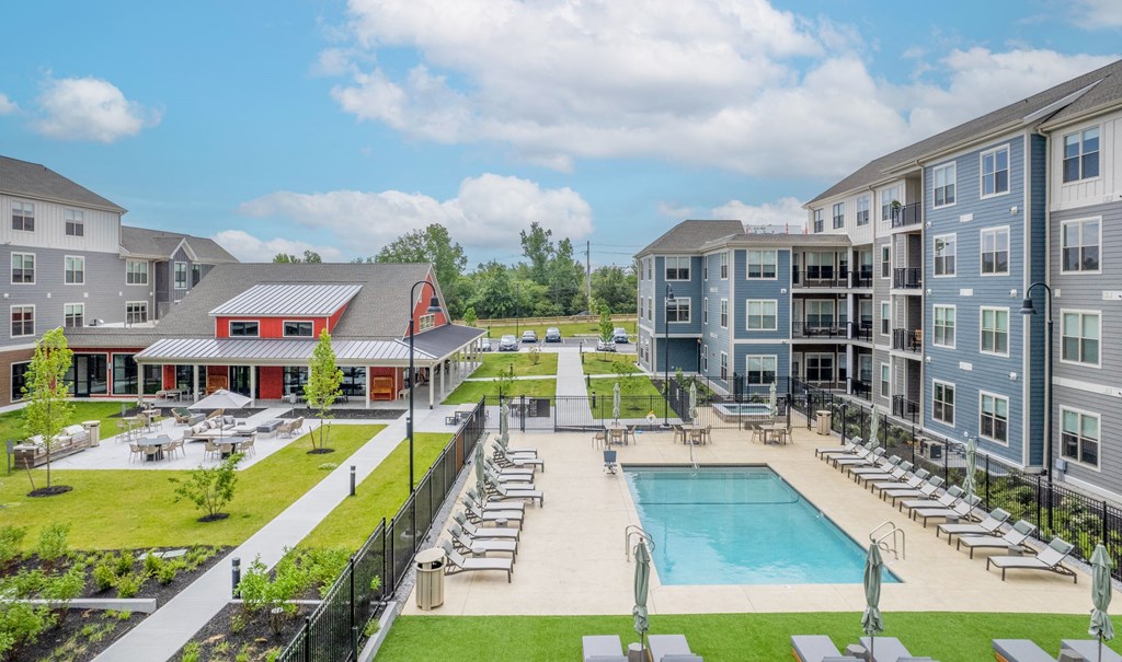 Alta Oxbow - Pool Deck