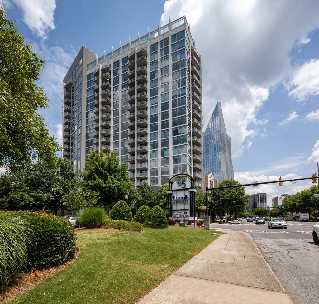 Exterior Green Landscape at The Tower on Piedmont, Atlanta, GA