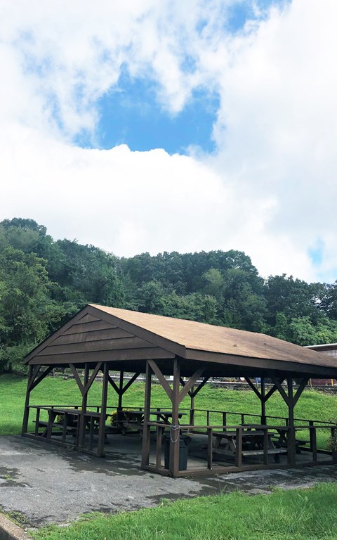 Outdoor Pavillion at Campbell Ridge Apartments, Chattanooga, Tennessee