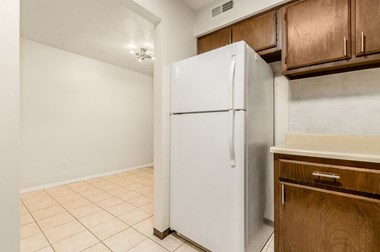 4443 Mobile Dr 1 Bed Apartment for Rent - Photo Gallery 3