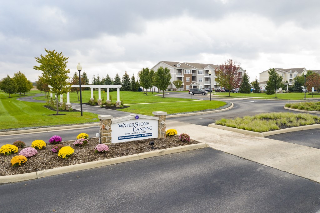 Exterior Road at Waterstone Landing, Ohio, 43551