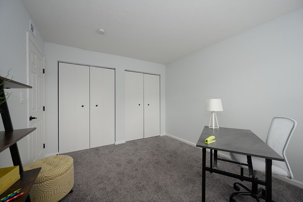 Carpeted Living Area at Indian Lookout, Ohio