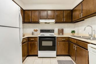 4443 Mobile Dr 1-2 Beds Apartment for Rent - Photo Gallery 2