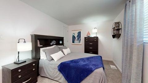 King-Sized Bedrooms at Coldwater Flats, Evansville, IN
