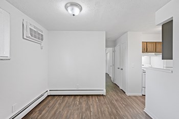 411 E Main Street 1-2 Beds Apartment for Rent - Photo Gallery 6