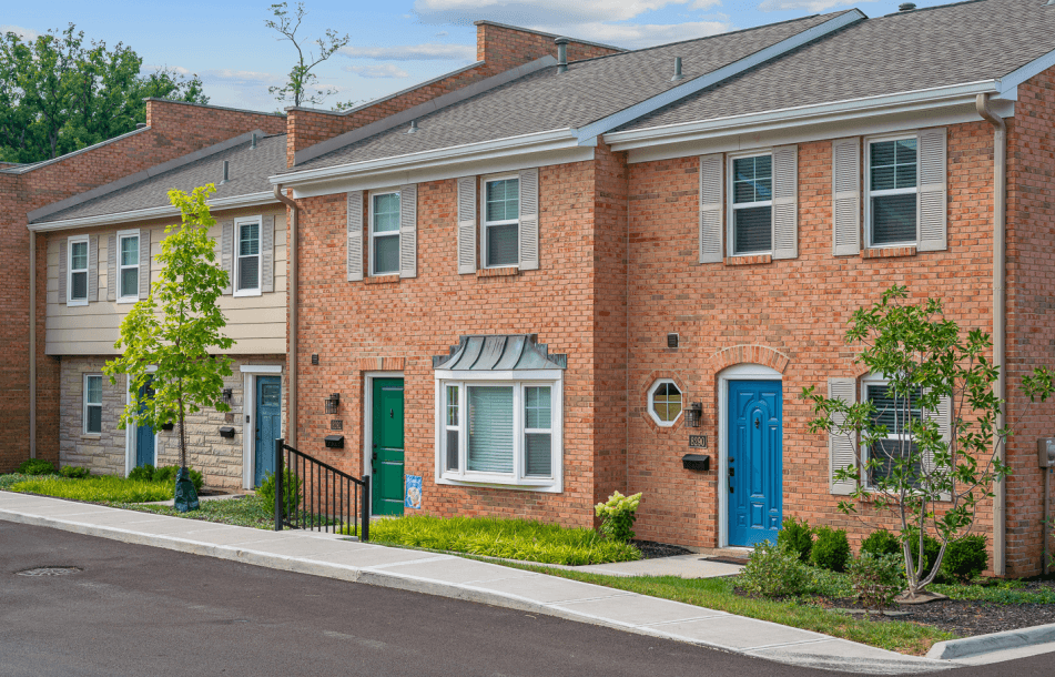 Property Exterior at Galbraith Pointe Apartments and Townhomes, Cincinnati, OH, 45231