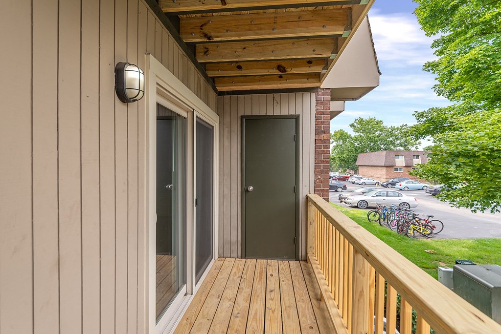 Large Balcony at Millcroft Apartments and Townhomes, Milford, Ohio