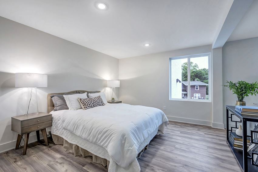 3160 Linwood Ave Studio-1 Bed Apartment, Multi-Family for Rent - Photo Gallery