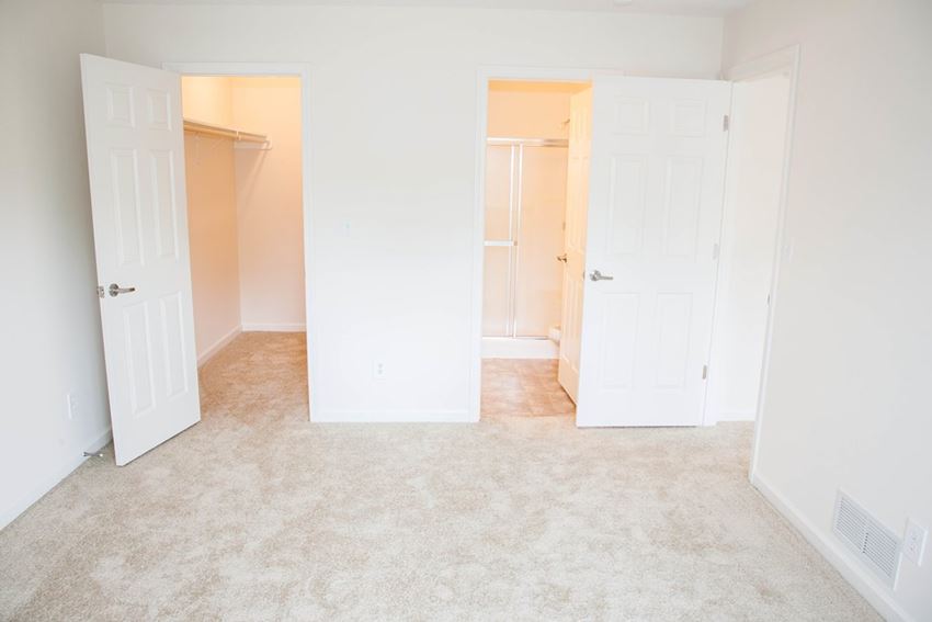 4451 Love Lane 1-3 Beds Apartment, Multi-Family for Rent - Photo Gallery