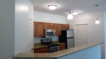 4451 Love Lane 1-3 Beds Apartment for Rent - Photo Gallery 2