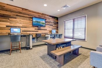 Resident Business Center With Computer And Printer at Waterstone Landing, Ohio