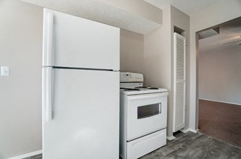 9133 Winton Road 2-3 Beds Apartment for Rent - Photo Gallery 9