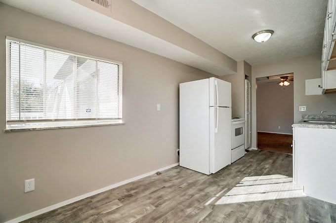 Kitchen Unit at Finneytown Apartments and Townhomes, Ohio, 45231