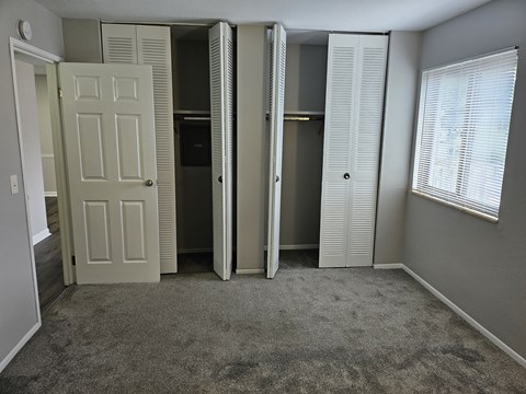 5133 Secor Road Studio-2 Beds Apartment for Rent