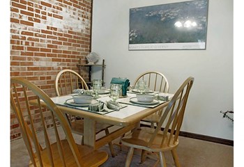5291 Wood Creek Dr 1-3 Beds Apartment for Rent - Photo Gallery 3