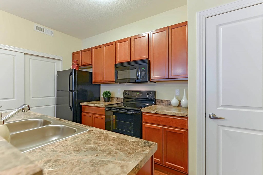 Granite Countertop Kitchen at Grove City Summit, Grove City, Ohio