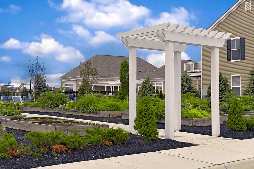 Courtyard at Grove City Summit, Grove City