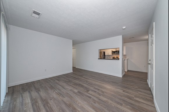 Hilltop Apartments, 5601 View Pointe Drive, Cincinnati, OH - RENTCafé