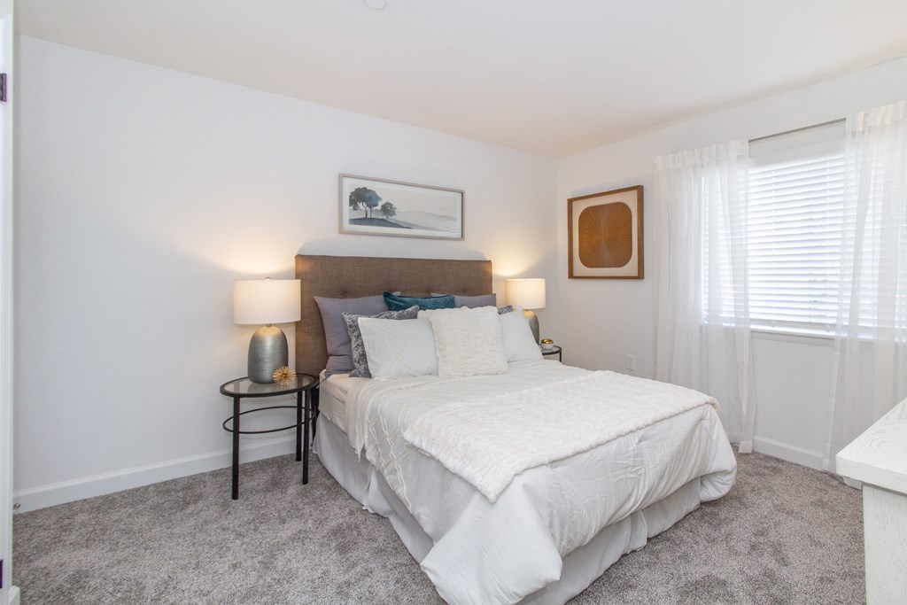 Gorgeous Bedroom at The Valley, Cincinnati, OH