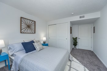 1240 E. Garbry Road 2 Beds Apartment for Rent - Photo Gallery 9