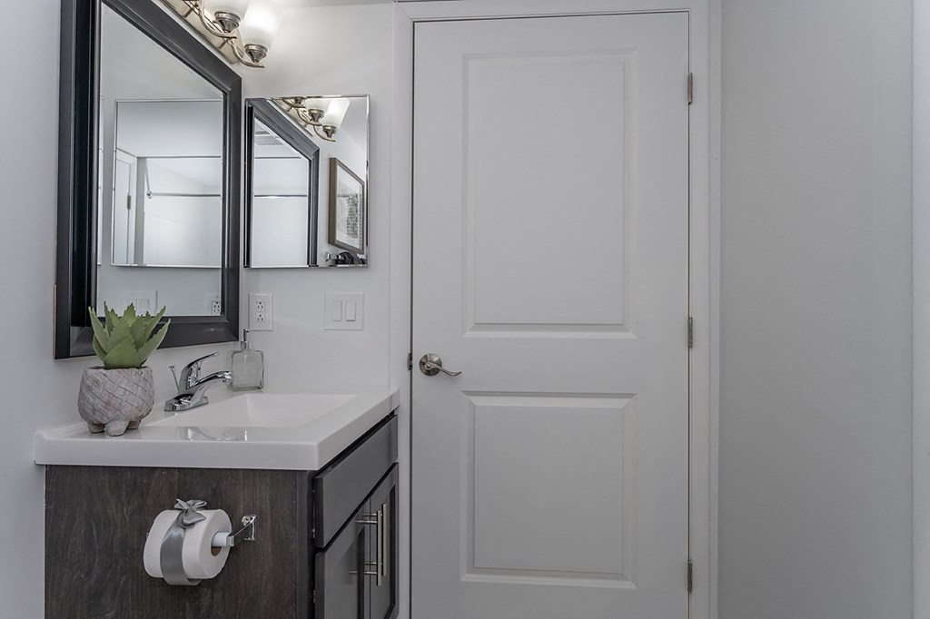 Bathroom at Mallard Landing Apartments , Ohio