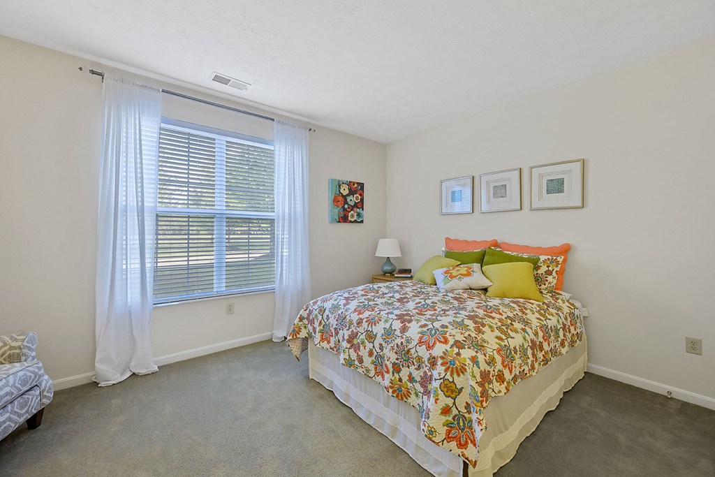Bedroom at Bishops Gate, Ohio