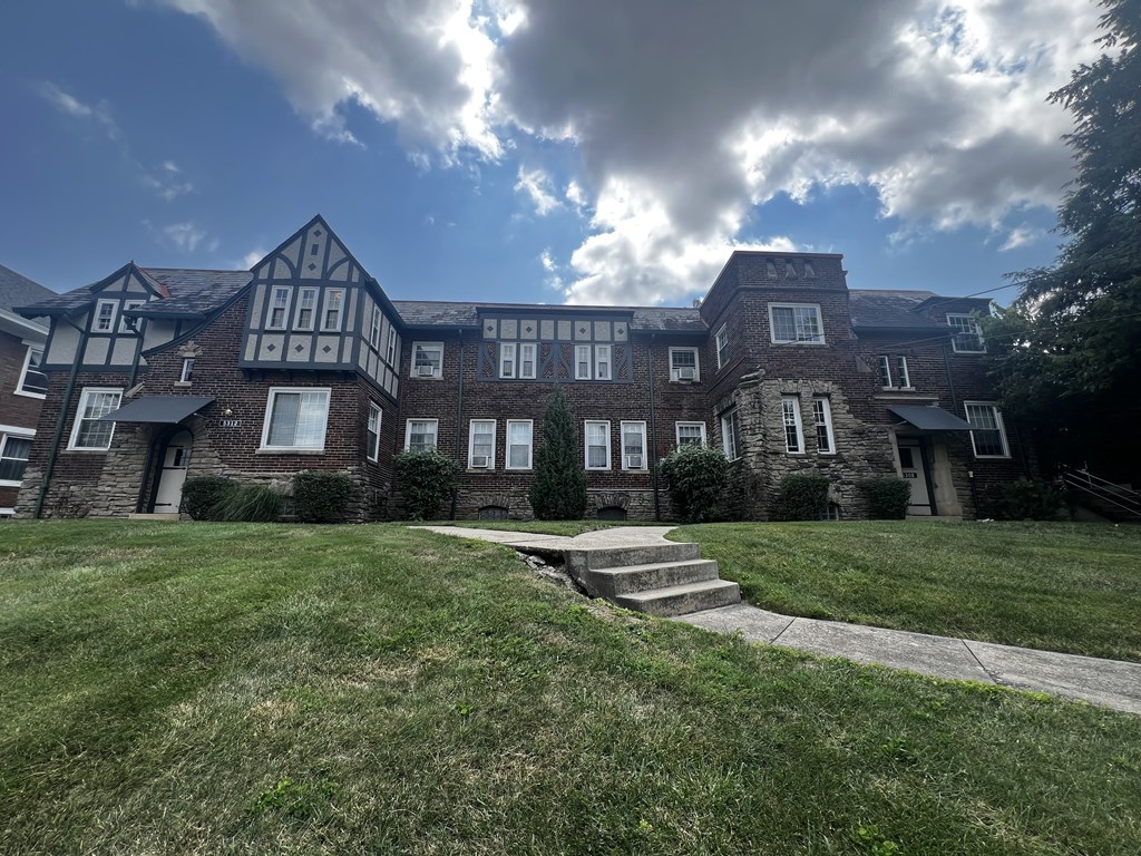 Cincinnati Premier Living*