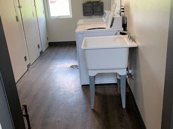 Laundry Facilities at Coldwater Flats Apartments Evansville, IN
