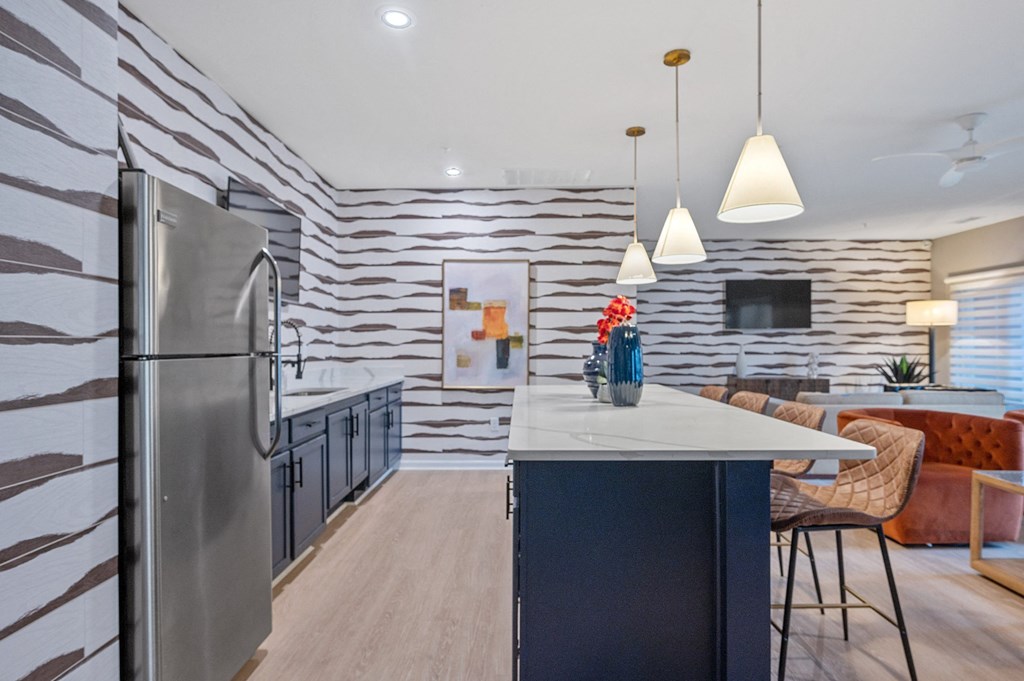 the preserve at ballantyne commons modern kitchen with stainless steel refrigerator at Monmouth Row Apartments, Newport, 41071