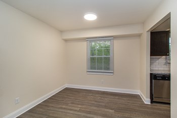 6915 Lynnfield Court 1-3 Beds Apartment for Rent - Photo Gallery 15
