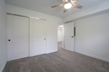 Room unfurnished at Stonecrest Apartments, Ohio - Photo Gallery 30