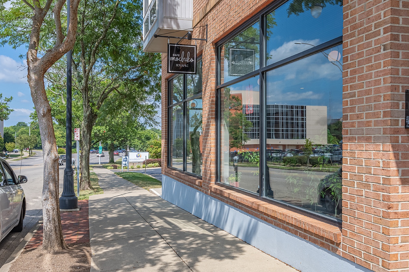 DeSales Flats Apartments*