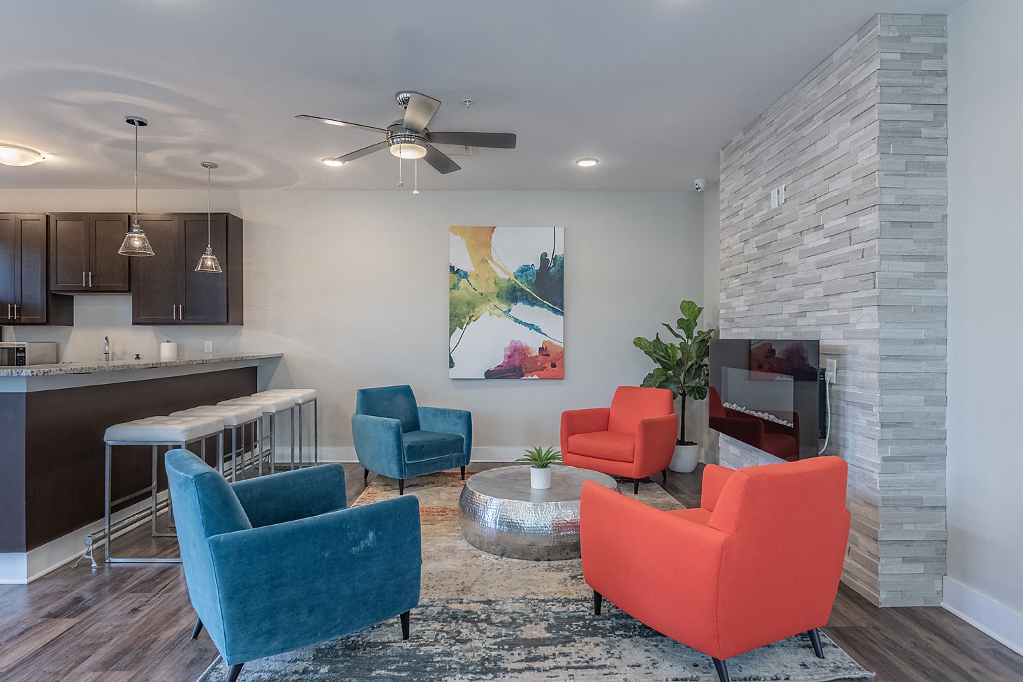 DeSales Flats Apartments*