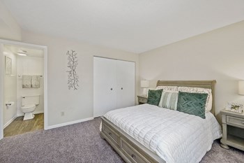 Spacious Bedrooms at Enclave, Beavercreek - Photo Gallery 18