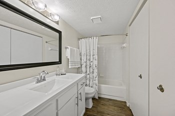Bathroom With Bathtub at Enclave, Beavercreek, OH - Photo Gallery 20