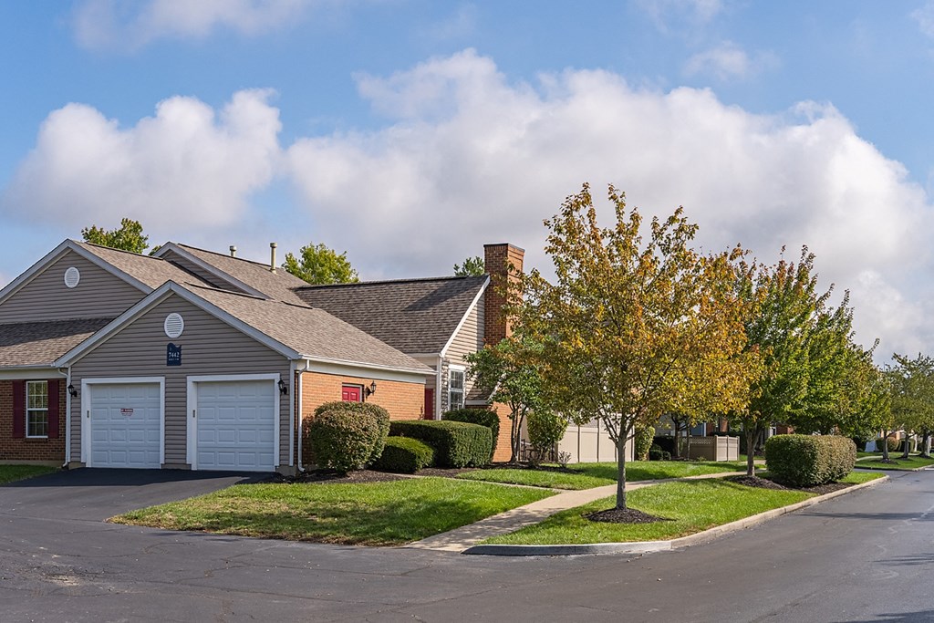 Garage at Falls at Landen, Maineville, OH