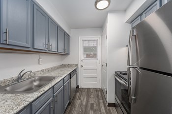 2587 Fernview Court 1-2 Beds Apartment for Rent - Photo Gallery 2