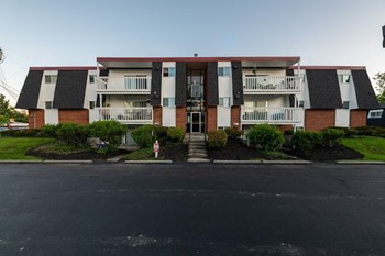 9133 Winton Road 2-3 Beds Apartment for Rent - Photo Gallery 38