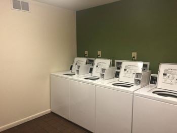 Laundry service at Bloomfield Apartments, Dayton, 45426