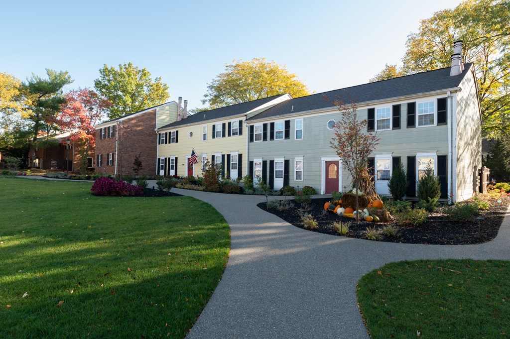 Property Exterior at Indian Creek Apartments, Cincinnati, OH, 45236