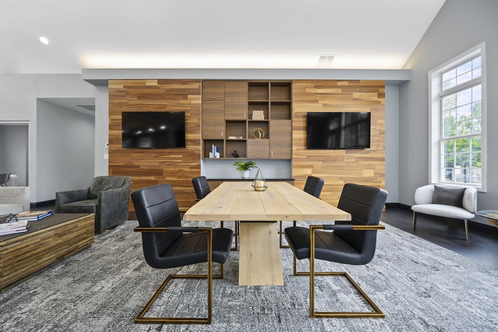 Lounge at Ivy Hills Living Spaces, Cincinnati, OH, 45244