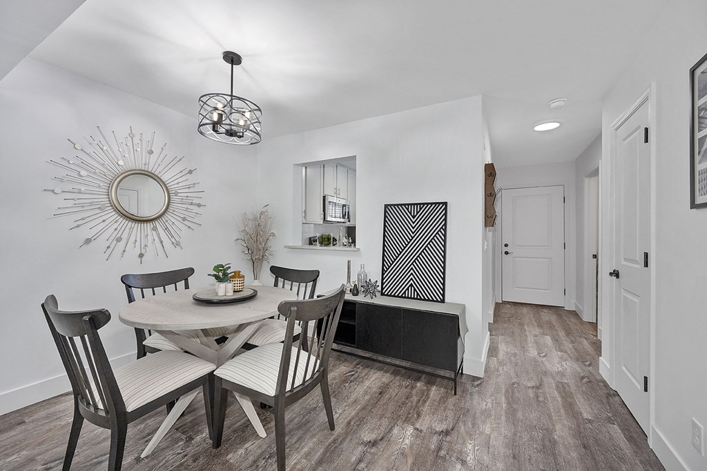 Dining And Kitchen at Ivy Hills Living Spaces, Ohio, 45244