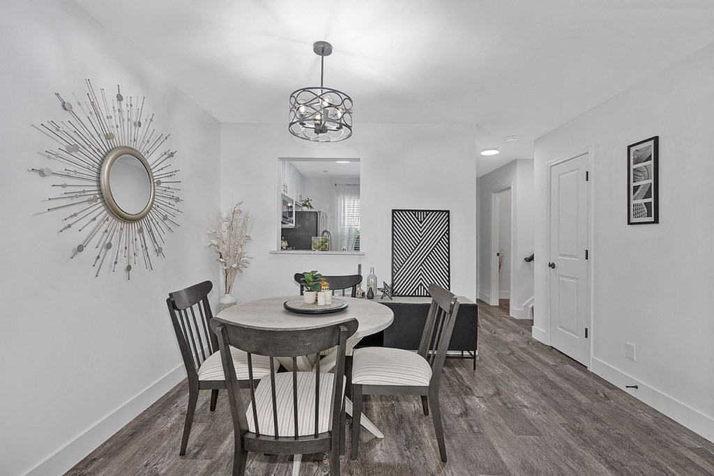 Elegant Dining Space at Ivy Hills Living Spaces, Ohio