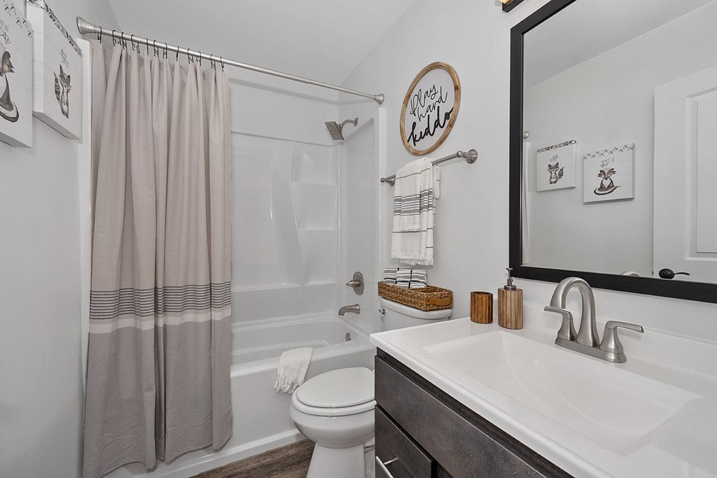 Bright Bathroom at Ivy Hills Living Spaces, Ohio
