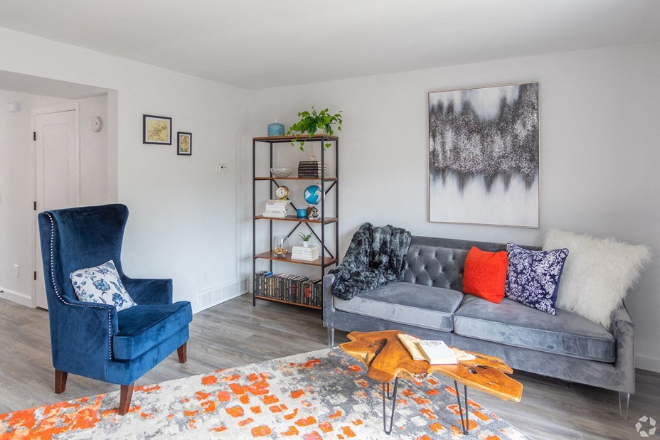 Living Room With Comfortable Sofa at Galbraith Pointe Apartments and Townhomes*, Cincinnati, 45231