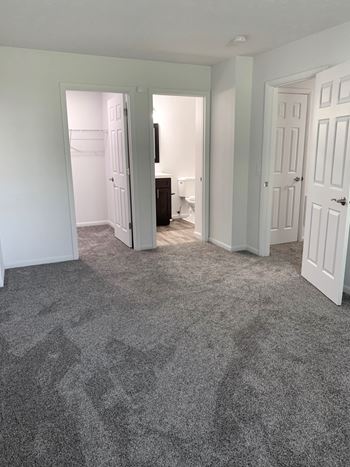 Carpeted Living Area at Galbraith Pointe Apartments and Townhomes*, Ohio, 45231